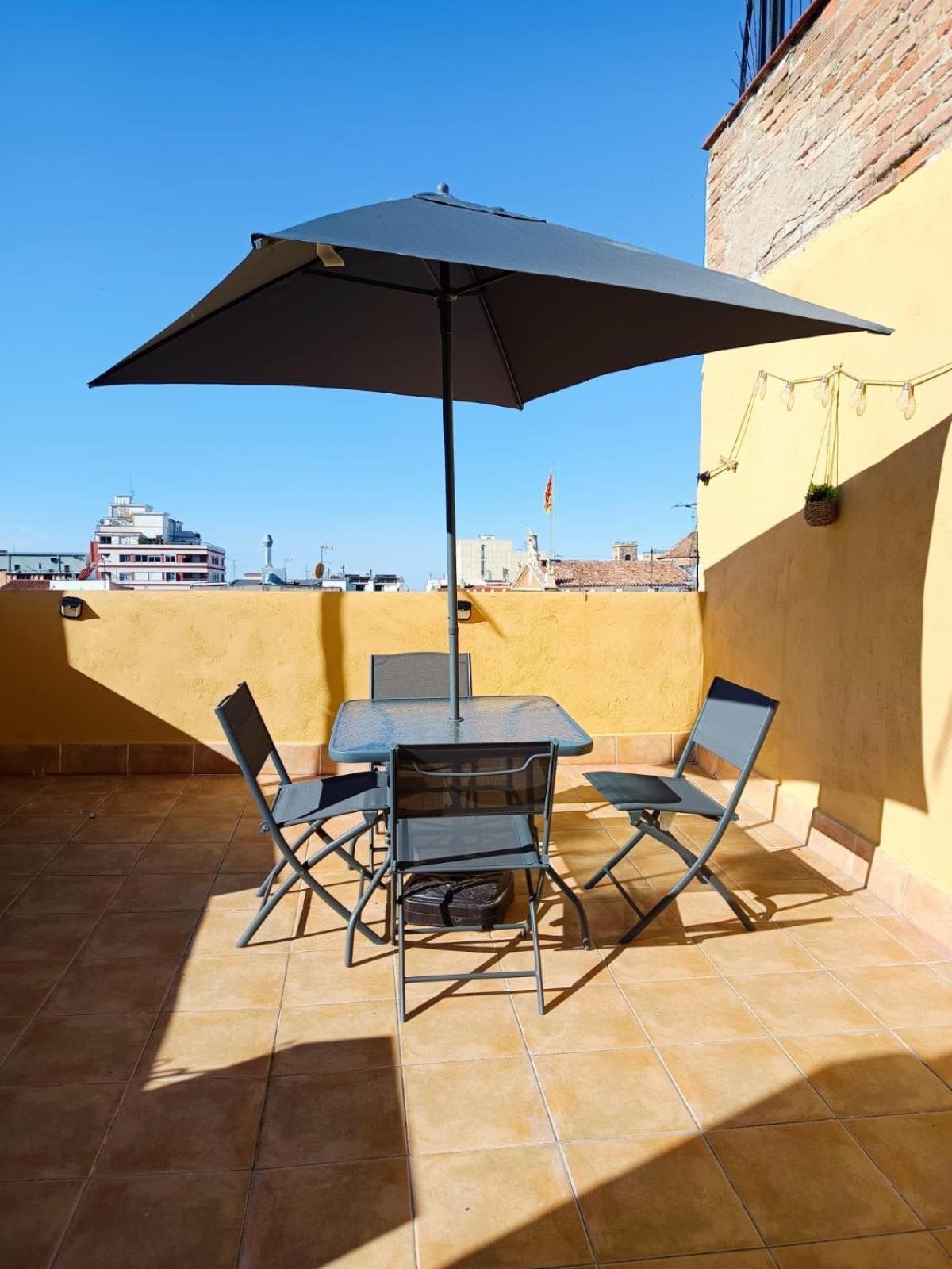 La Curiosa Del Casc Antic Apartman Tarragona Kültér fotó